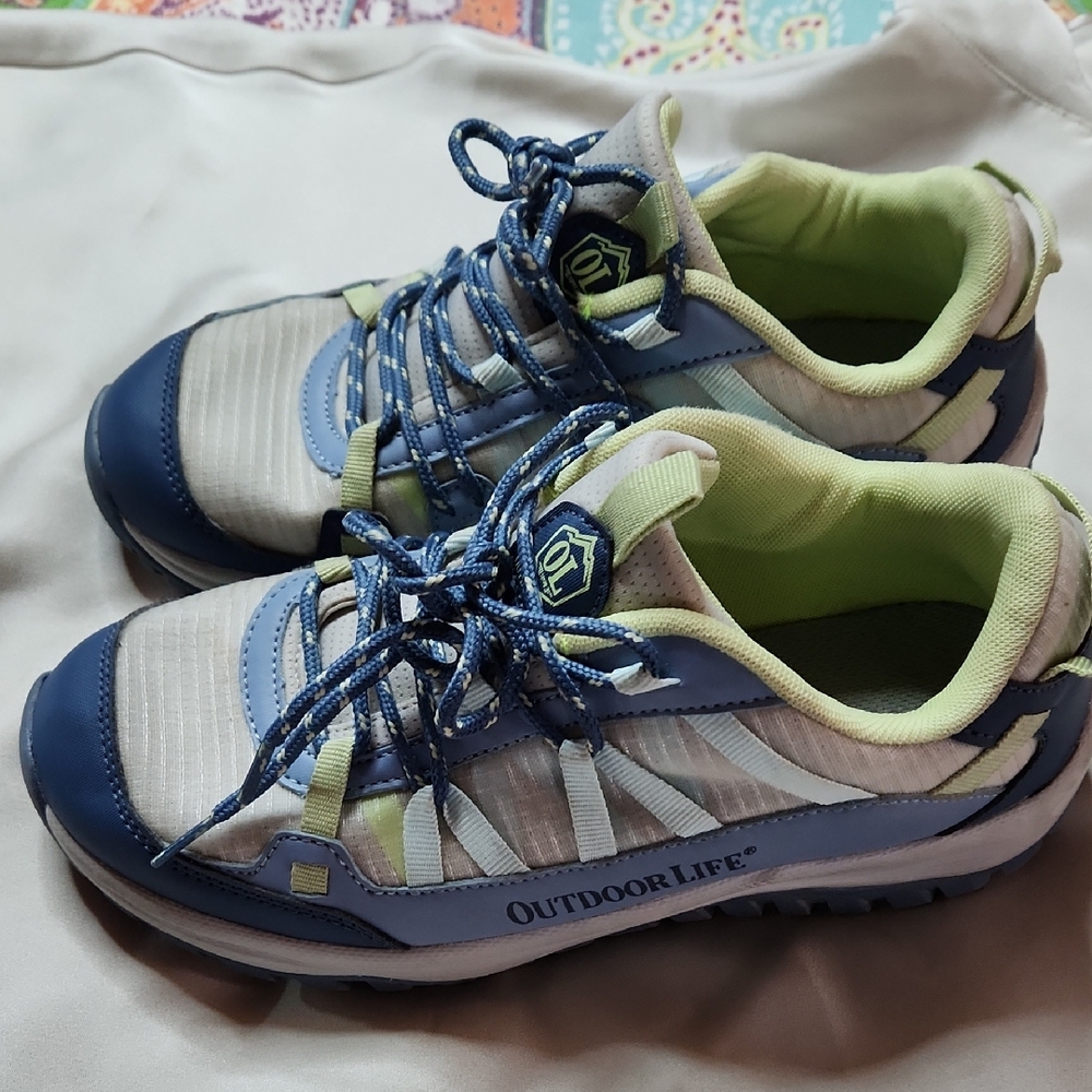 Outdoor Life Athletic Shoes in Blue and Green